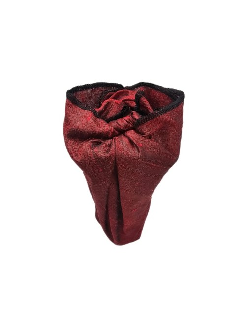 ruby_red_silk_fabric_gift_wrapping_tied_around_a_vase21